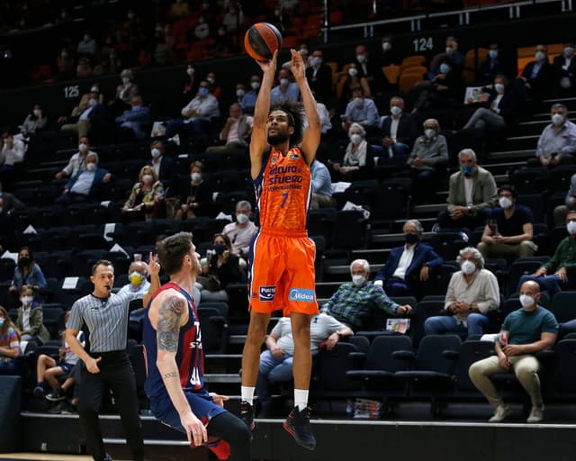 Crónica: Valencia-TD Systems Bkn.