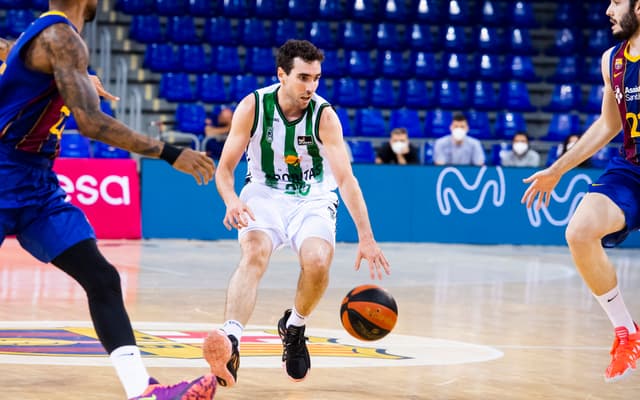 Bassas, lesionado en la muñeca