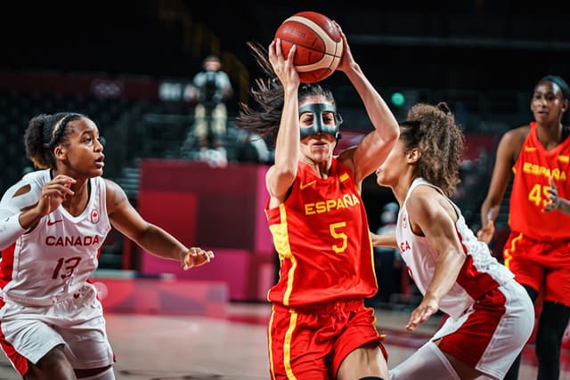 Crónica España-Canadá (66-76)