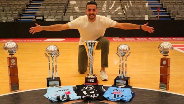 Salva Arco: Área social Río Breogán