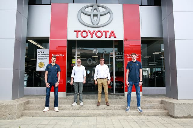 Pustovyi y Brussino, presentados