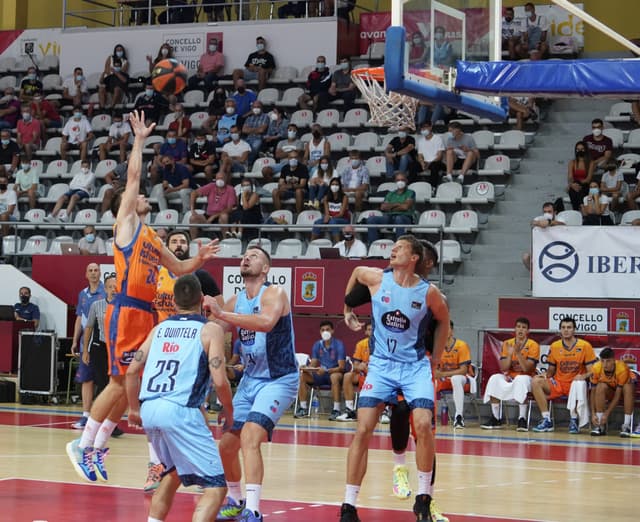 Valencia BC-Río Breogán (66-75)