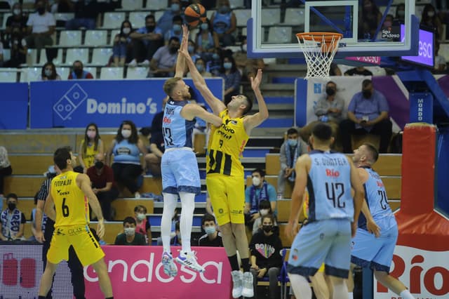 Río Breogán-Lenovo Tenerife (92-73)
