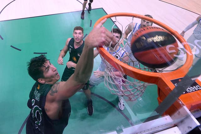 Esguince de tobillo de Derek Willis