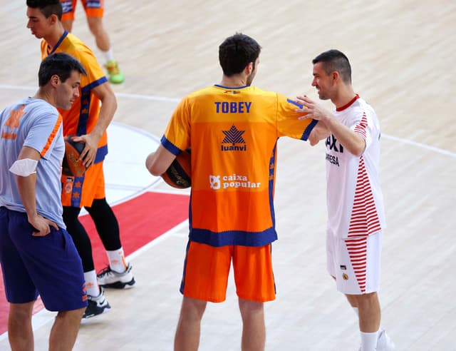 Parte médico de Mike Tobey