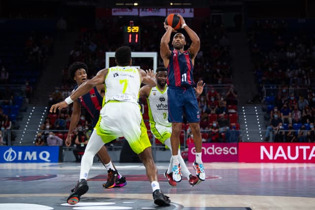 Baskonia-Urbas Fuenla (95-86)