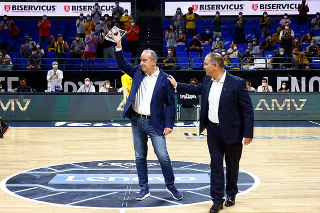 Homenaje a Txus Vidorreta