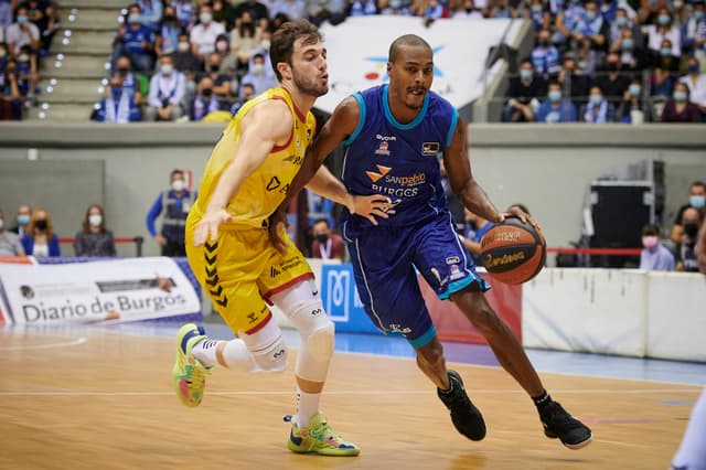 Hereda SPB 81 - MoraBanc And 70