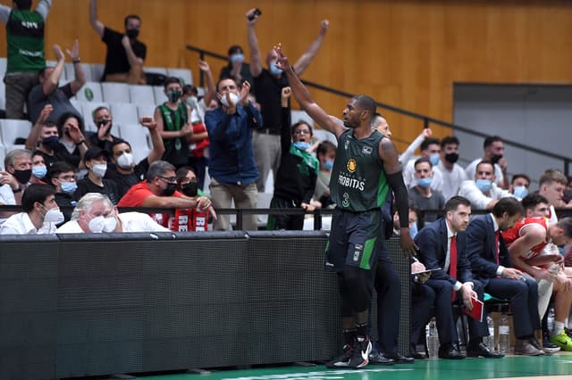 Joventut 105 - BAXI Manresa 61