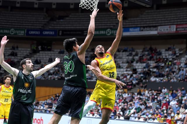 Joventut-MoraBanc Andorra (73-79)