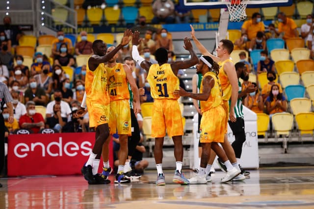 Gran Canaria-Coosur R.Betis (94-70)