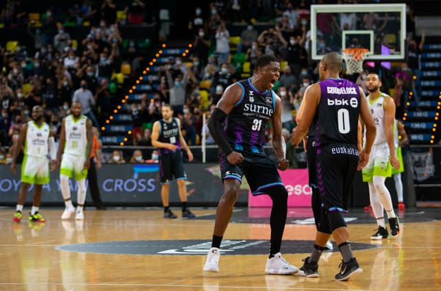 Surne BB-Urbas Fuenla. (85-80)