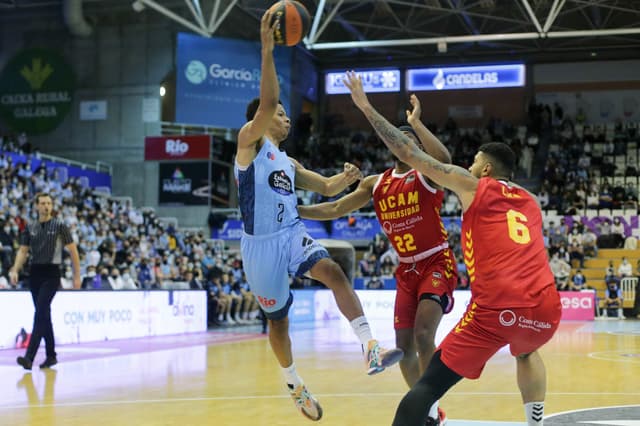 Río Breogán 94 - UCAM Murcia 89