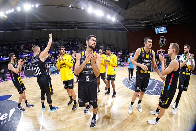 Lenovo Tenerife-MoraBanc (79-70)