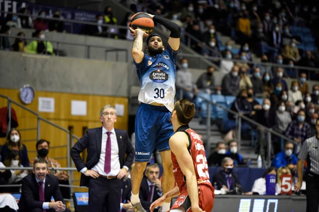 Monbus Obra-Casademont (87-82)