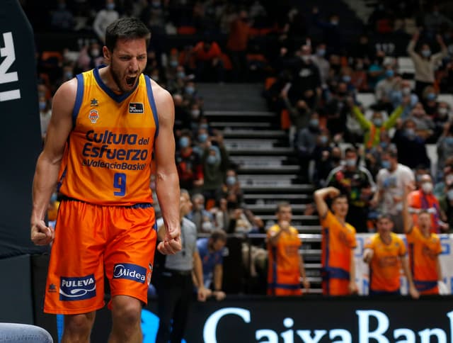 Sam Van Rossom renueva con Valencia