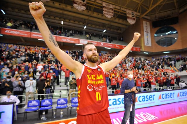 UCAM Murcia-BAXI Manresa (71-67)