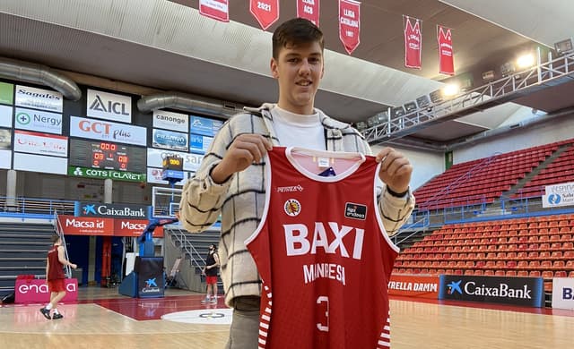 Ondrej Hustak, al BAXI Manresa