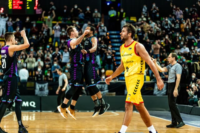 Surne BB-MoraBanc Andorra (74-71)