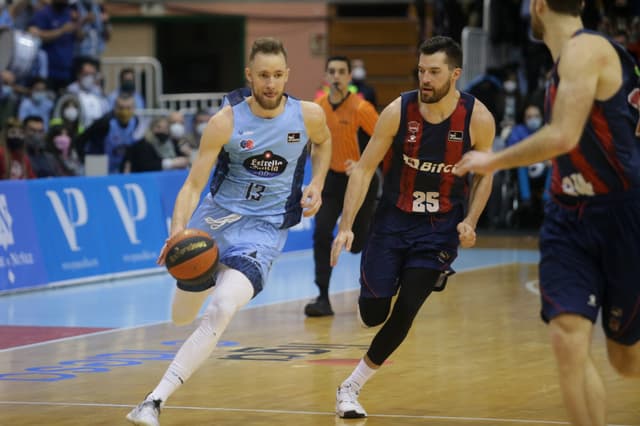 R.Breogán-Bitci Bkn. (89-83)