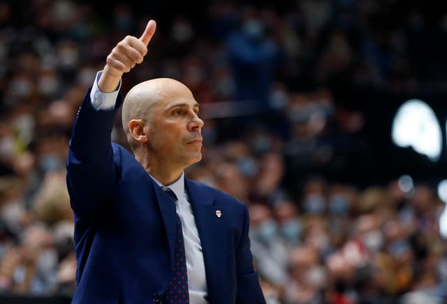 Joan Peñarroya deja Valencia