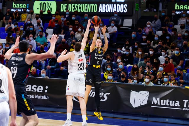 Lenovo Tenerife-Río Breogán (96-78)