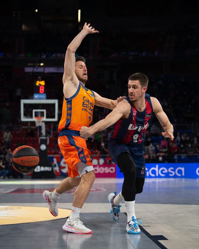 Marinkovic-"Diferencia, la afición"