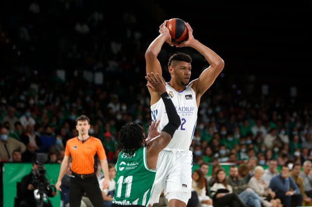 Coosur Betis 69 - Real Madrid 71