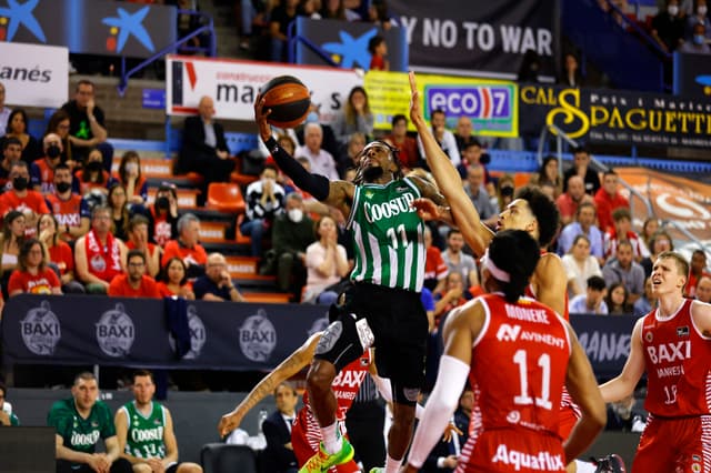 BAXI Manresa-Coosur Betis (96-102)