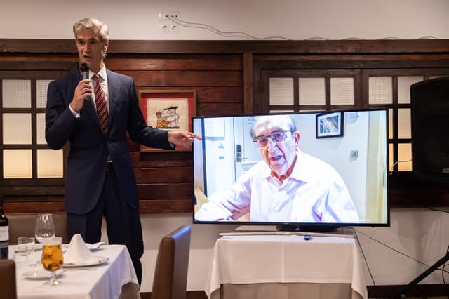 Homenaje a Eduardo Portela