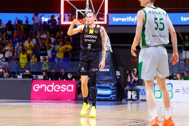 Lenovo Tenerife-Joventut (103-76)