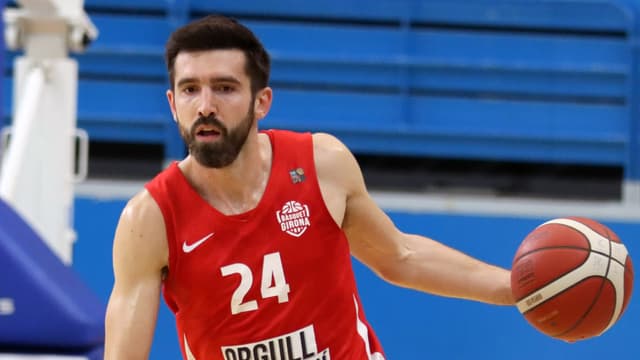 Franch, Fjellerup y Vila siguen