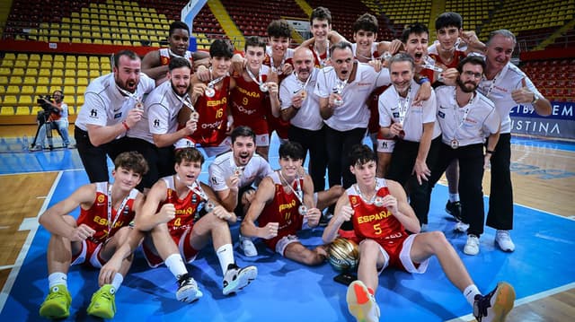 La acb felicita a la Selección S16