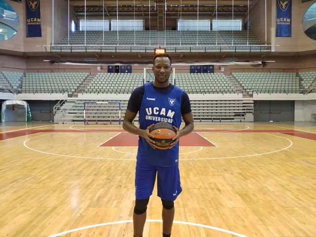 Jordan Sakho se incorpora