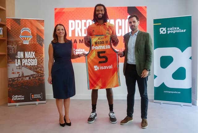 James Webb III, presentado