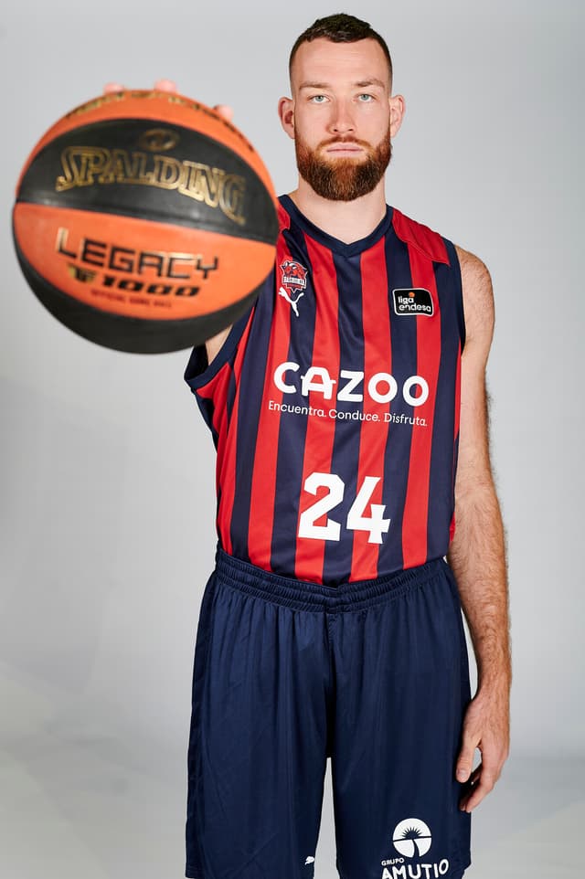 Matt Costello, centenario acb