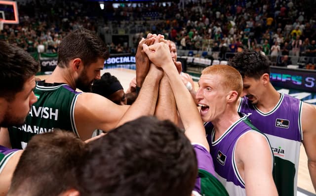 Unicaja-Gran Canaria (70-63)