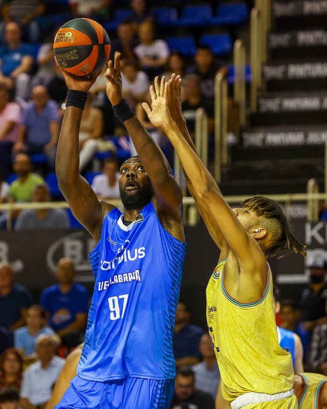 Okouo exige máxima concentración