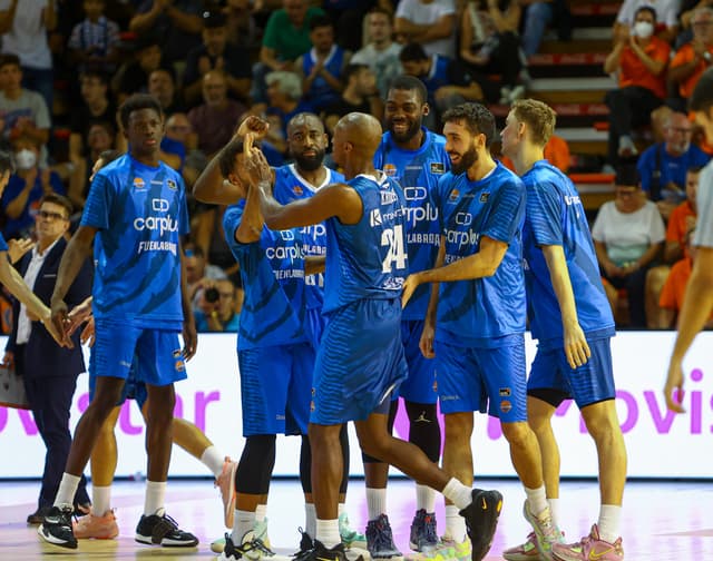 Carplus Fuenla-Real Betis (83-77)