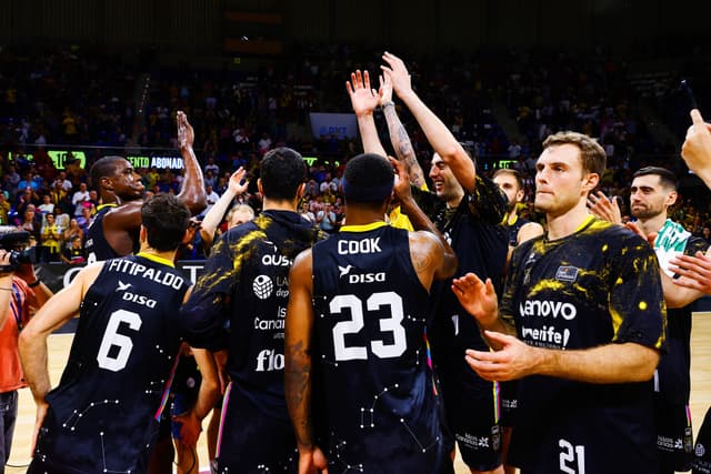 Lenovo Tenerife-Monbus Obra (86-67)