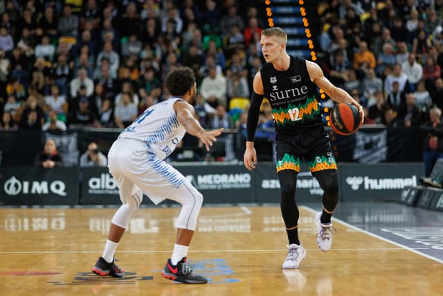 Surne BB-Carplus (109-82)