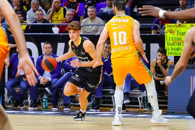 2º debut más precoz aurinegro