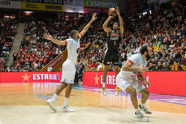 Bàsquet Girona-Monbus Obra (93-76)
