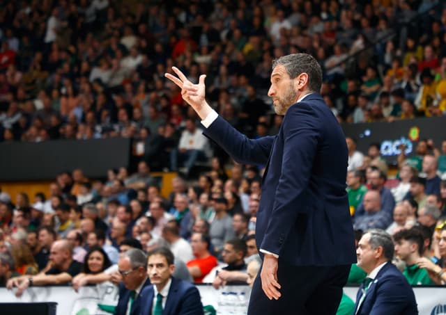 Navarro, orgulloso del equipo