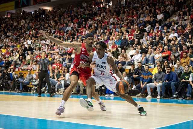 Bàsquet Girona-BAXI Manresa (79-86)