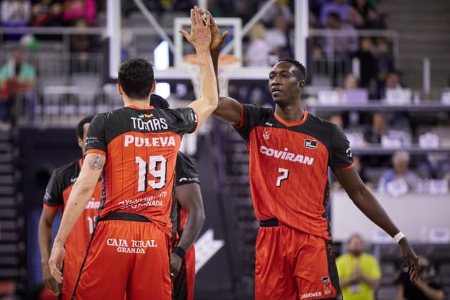 Niang no seguirá en el Coviran