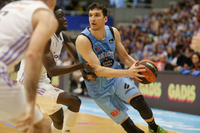 Nakic renueva con el Río Breogán