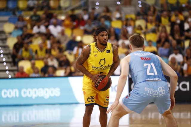 Gran Canaria 77 - Río Breogán 66