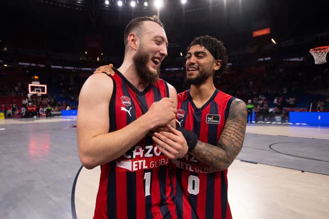 Crónica: Cazoo Bkn.-Monbus (110-94)