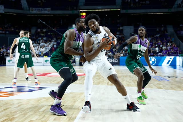 Real Madrid-Unicaja (102-90)